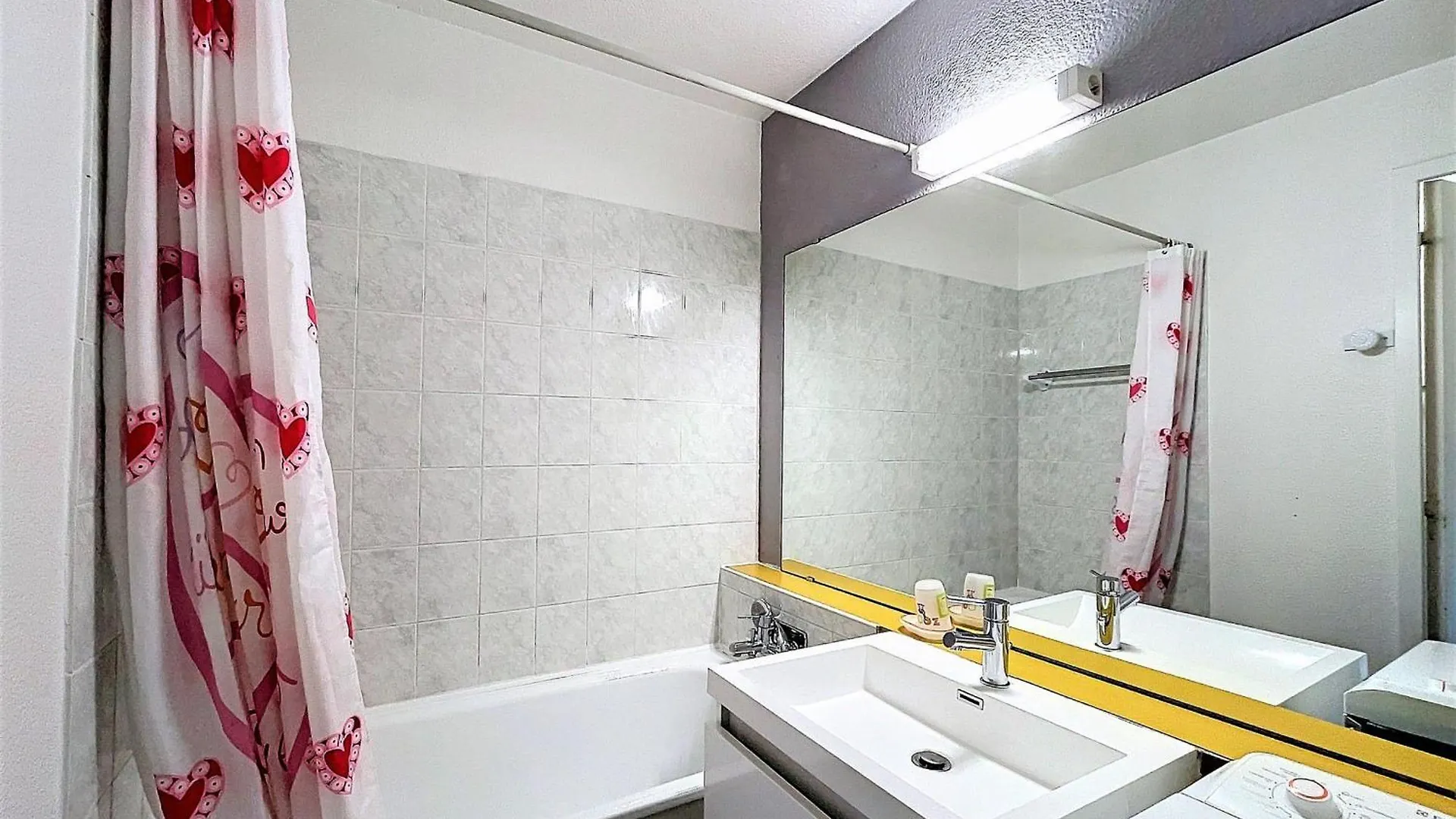 Studio Lumineux Au Pied Des Pistes Avec Wifi Gratuit Et Piscine Chauffee - Fr-1-267-296 维拉伦贝特